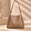 Women's Large Capacity Leather Shoulder Tote Bag for Commuting and Daily Use